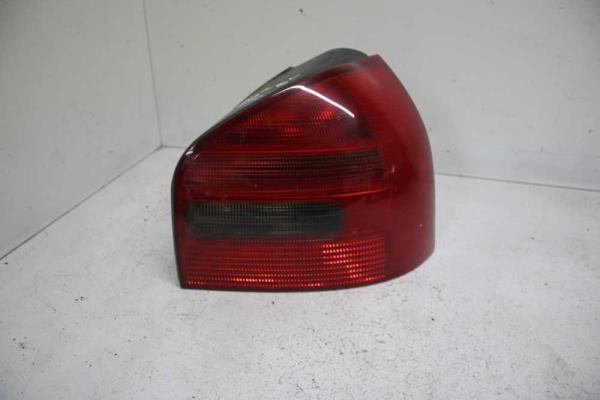 FEU ARRIERE DROIT AUDI A3 - Vue 1